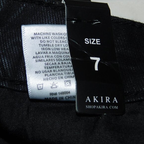 Akira THE WAY SHE MOVES SKINNY JEANS NWT Size 7 (W27) - Picture 12 of 12